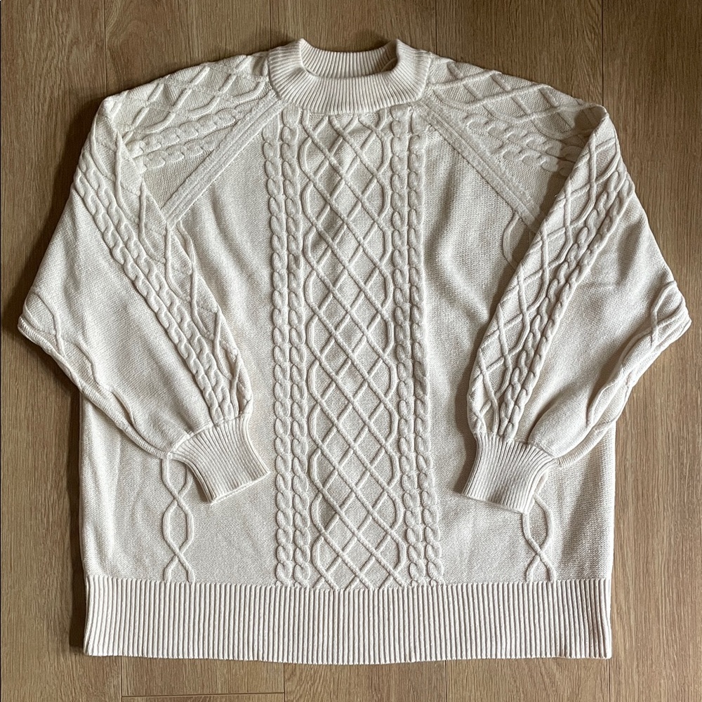 Women’s Cable Knit Sweater